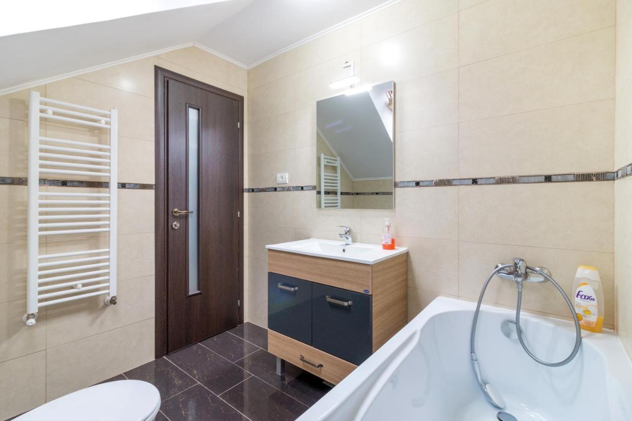 Lucky House Apartment Брашов Екстериор снимка