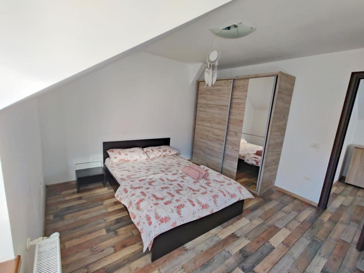Lucky House Apartment Брашов Екстериор снимка