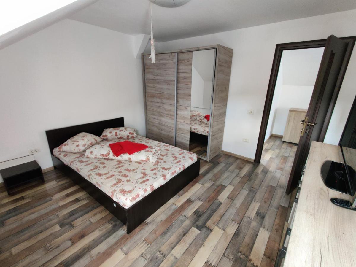 Lucky House Apartment Брашов Екстериор снимка