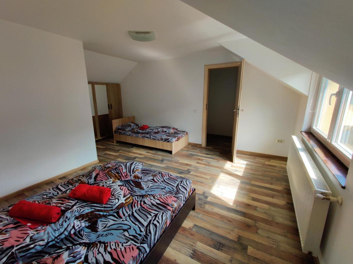 Lucky House Apartment Брашов Екстериор снимка