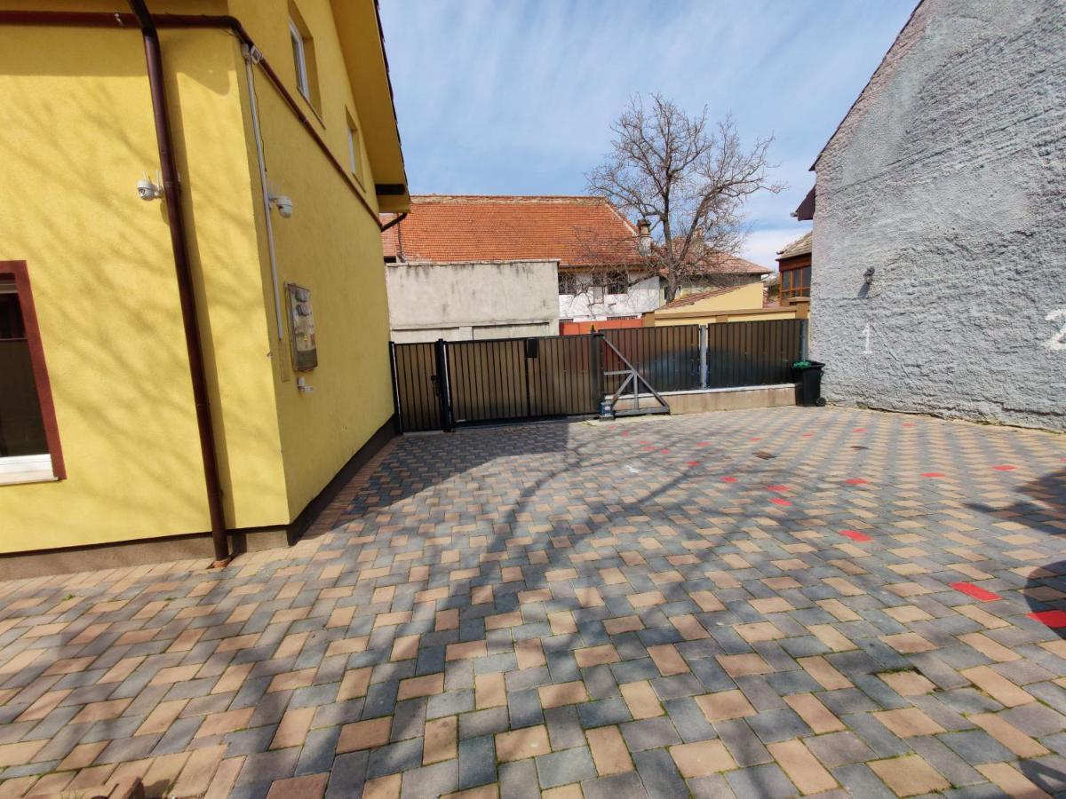 Lucky House Apartment Брашов Екстериор снимка